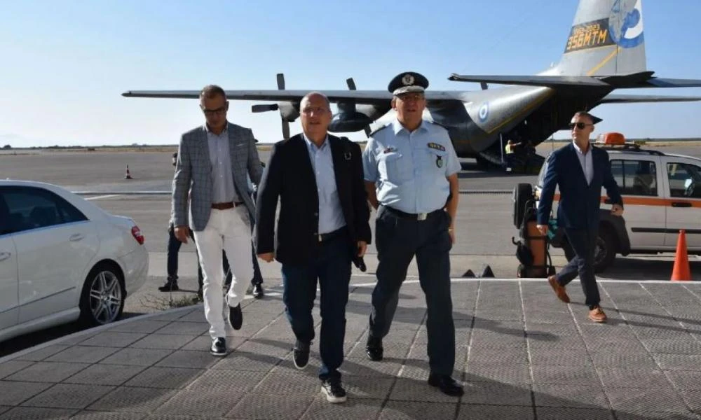 Πυρκαγιές - Ο Οικονόμου στον Έβρο: Προτεραιότητά μας να αντιμετωπίσουμε τις προκλήσεις